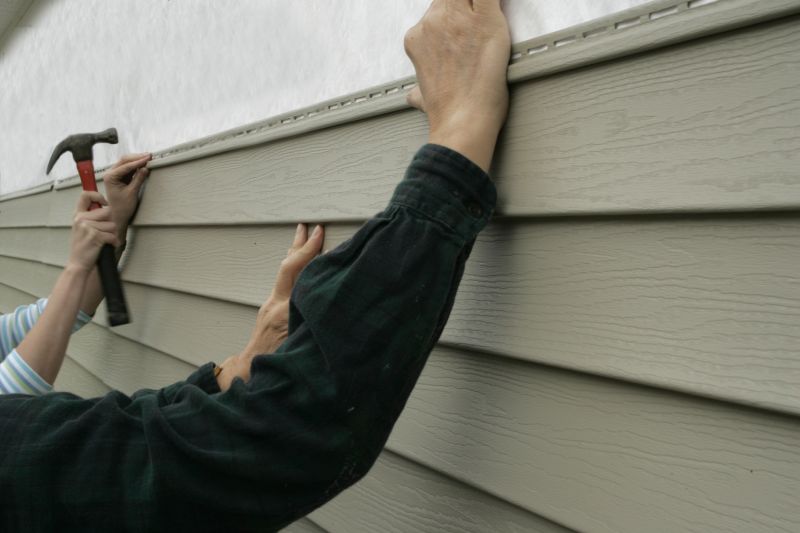 Top Siding Installation Companies in Ashville, OH